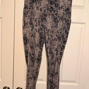 Stylish Snake Print Women's Leggings. Chicos size 2. Large